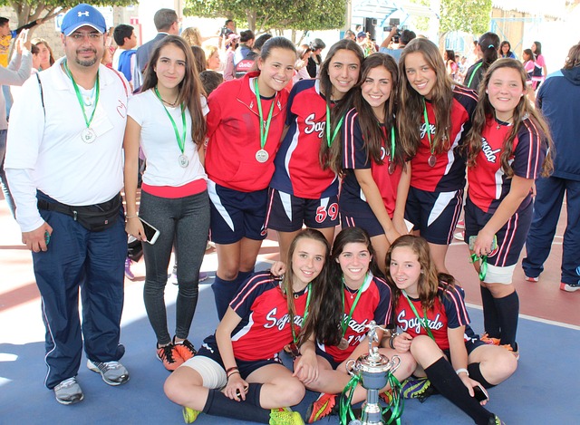 仅奠定了比 仅奠定了比